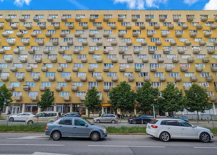 Three Bedroom In Center With Desk By Renters * Gdynia